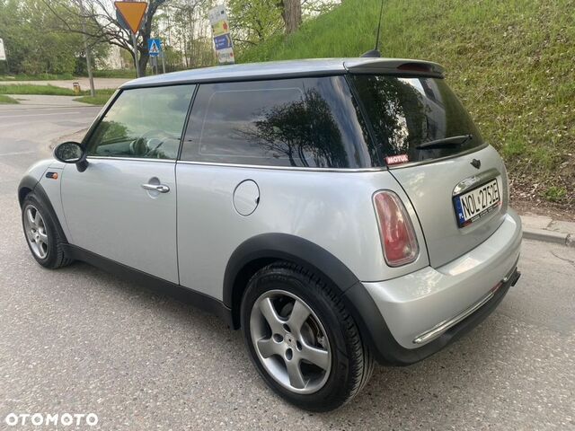 Міні Cooper, об'ємом двигуна 1.6 л та пробігом 269 тис. км за 3002 $, фото 3 на Automoto.ua