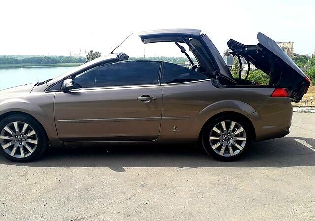 Форд Фокус, Кабріолет 2006 - 2011 Cabriolet II 2.0 TDCi