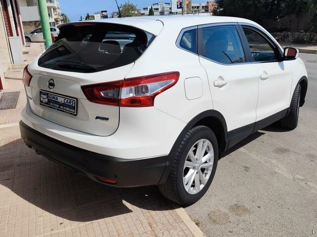 Ніссан Кашкай 2014 у Європі на Automoto.ua Білий Ніссан Кашкай, об'ємом двигуна 1.46 л та пробігом 162 тис. км за 10490 $, фото 5 на Automoto.ua