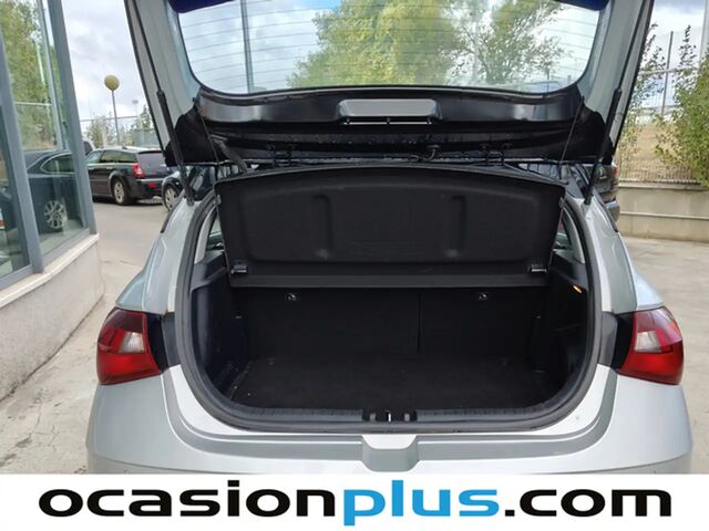 Хендай и20 2021 в Европе на Automoto.ua Серебряный Хендай и20, объемом двигателя 1 л и пробегом 113 тыс. км за 14823 $, фото 12 на Automoto.ua