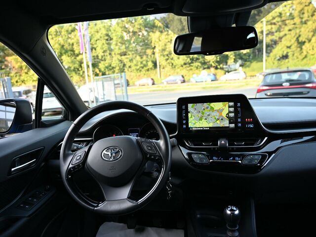 Тойота C-HR 2019 у Європі на Automoto.ua Тойота C-HR, об'ємом двигуна 1.2 л та пробігом 40 тис. км за 14889 $, фото 15 на Automoto.ua