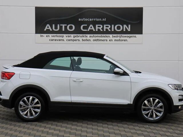 Фольксваген Ти-Рок 2020 в Европе на Automoto.ua Белый Фольксваген Ти-Рок, объемом двигателя 1 л и пробегом 23 тыс. км за 28924 $, фото 4 на Automoto.ua