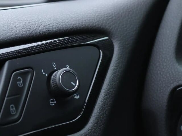 Фольксваген Гольф Вариант 2018 в Европе на Automoto.ua Серый Фольксваген Гольф Вариант, объемом двигателя 1.5 л и пробегом 57 тыс. км за 24898 $, фото 11 на Automoto.ua