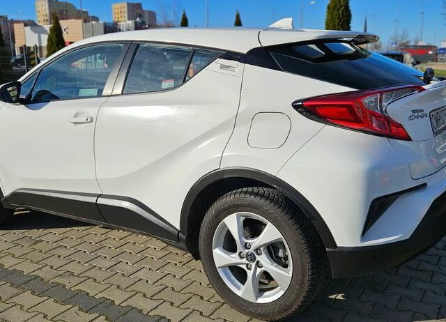 Тойота C-HR, об'ємом двигуна 1.2 л та пробігом 28 тис. км за 18337 $, фото 9 на Automoto.ua