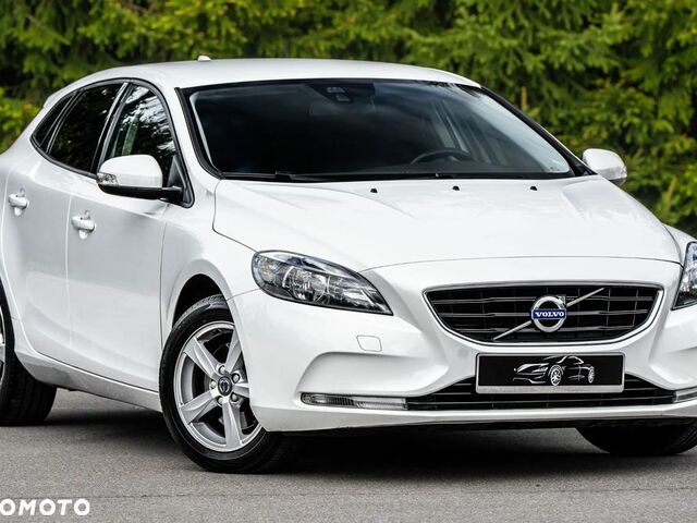 Вольво V40, об'ємом двигуна 1.97 л та пробігом 154 тис. км за 10562 $, фото 1 на Automoto.ua