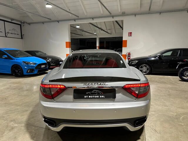 Мазераті Granturismo 2014 у Європі на Automoto.ua Срібний Мазераті Granturismo, об'ємом двигуна 4.69 л та пробігом 77 тис. км за 70170 $, фото 4 на Automoto.ua