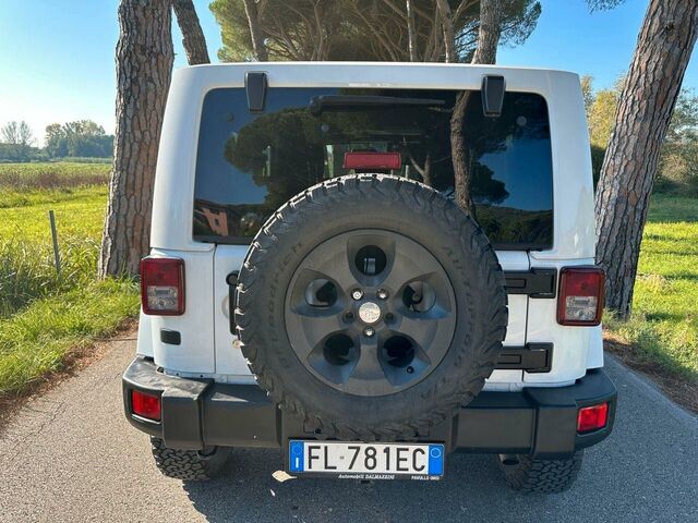 Джип Вранглер 2017 в Европе на Automoto.ua Белый Джип Вранглер, объемом двигателя 2.78 л и пробегом 111 тыс. км за 32200 $, фото 4 на Automoto.ua