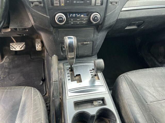 Міцубісі Паджеро 2007 у Європі на Automoto.ua Міцубісі Паджеро, об'ємом двигуна 3.2 л та пробігом 292 тис. км за 5490 $, фото 9 на Automoto.ua