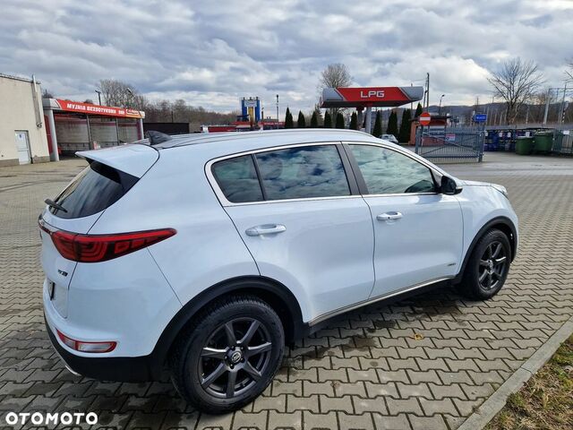 Киа Sportage, объемом двигателя 2 л и пробегом 109 тыс. км за 17819 $, фото 5 на Automoto.ua