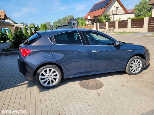 Альфа Ромео Giulietta, об'ємом двигуна 1.37 л та пробігом 200 тис. км за 9935 $, фото 1 на Automoto.ua