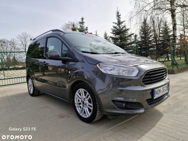 Форд Tourneo Courier, объемом двигателя 1 л и пробегом 160 тыс. км за 7127 $, фото 3 на Automoto.ua