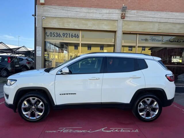 Джип Компас 2018 в Европе на Automoto.ua Белый Джип Компас, объемом двигателя 1.6 л и пробегом 70 тыс. км за 19213 $, фото 4 на Automoto.ua