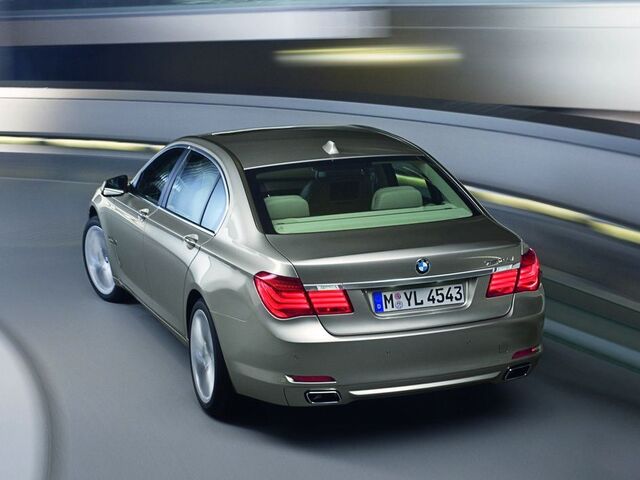 БМВ 7 Серія, Седан 2011 - н.в. (F01) 740d xDrive