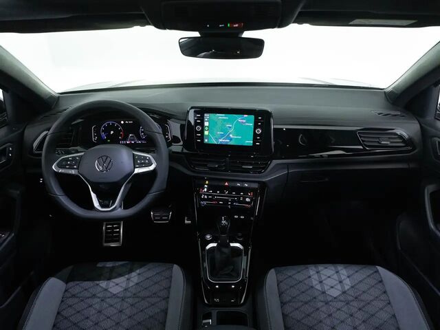 Фольксваген Ті-Рок 2025 у Європі на Automoto.ua Сірий Фольксваген Ті-Рок, об'ємом двигуна 1.5 л та пробігом 9 тис. км за 49554 $, фото 4 на Automoto.ua