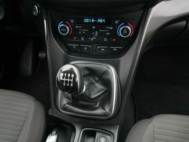 Форд Сі-Макс 2019 у Європі на Automoto.ua Форд Сі-Макс, об'ємом двигуна 1 л та пробігом 99 тис. км за 9900 $, фото 43 на Automoto.ua