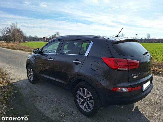 Киа Sportage, объемом двигателя 1.59 л и пробегом 73 тыс. км за 11879 $, фото 7 на Automoto.ua