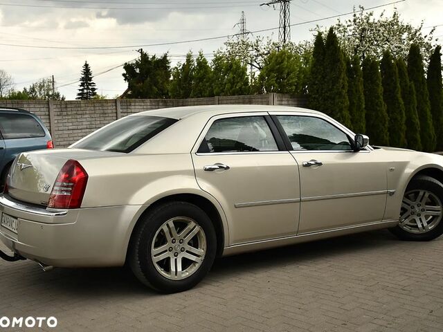 Крайслер 300C, объемом двигателя 2.99 л и пробегом 232 тыс. км за 5594 $, фото 24 на Automoto.ua