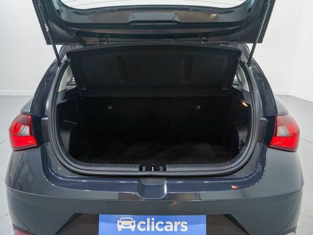 Хендай і20 2022 у Європі на Automoto.ua Синій Хендай і20, об'ємом двигуна 1 л та пробігом 72 тис. км за 16908 $, фото 16 на Automoto.ua