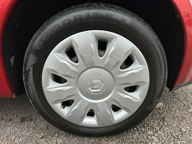 Рено Модус 2007 у Європі на Automoto.ua Червоний Рено Модус, об'ємом двигуна 1.15 л та пробігом 246 тис. км за 1472 $, фото 15 на Automoto.ua