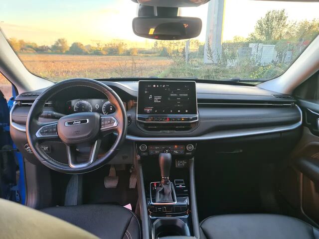 Джип Компас 2021 в Европе на Automoto.ua Синий Джип Компас, объемом двигателя 1.33 л и пробегом 39 тыс. км за 19653 $, фото 5 на Automoto.ua