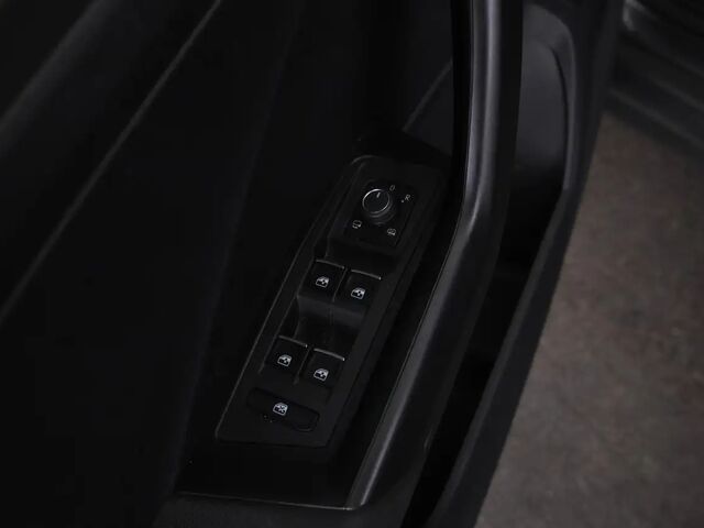 Фольксваген Ти-Рок 2020 в Европе на Automoto.ua Серый Фольксваген Ти-Рок, объемом двигателя 1.6 л и пробегом 128 тыс. км за 26878 $, фото 11 на Automoto.ua