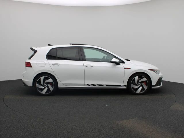 Фольксваген Гольф ГТІ 2023 у Європі на Automoto.ua Білий Фольксваген Гольф ГТІ, об'ємом двигуна 1.98 л та пробігом 14 тис. км за 58118 $, фото 5 на Automoto.ua