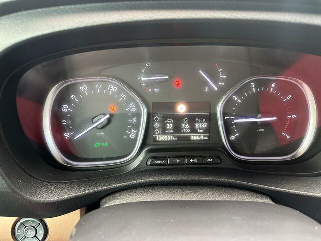 Тойота Proace Verso 2019 у Європі на Automoto.ua Тойота Proace Verso, об'ємом двигуна 2 л та пробігом 139 тис. км за 16900 $, фото 21 на Automoto.ua