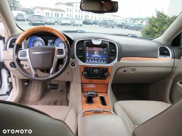 Крайслер 300C, об'ємом двигуна 3.6 л та пробігом 150 тис. км за 13153 $, фото 9 на Automoto.ua