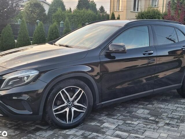 Мерседес ГЛА-Клас 2015 у Європі на Automoto.ua Чорний Мерседес ГЛА-Клас, об'ємом двигуна 2.14 л та пробігом 180 тис. км за 15255 $, фото 1 на Automoto.ua