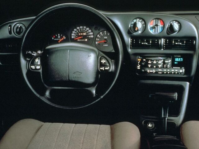 Шевроле Монте Карло, Купе 1994 - 1999 3.1 i V6