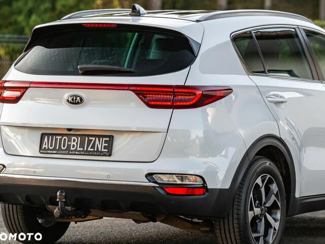 Кіа Sportage, об'ємом двигуна 1.59 л та пробігом 104 тис. км за 17862 $, фото 15 на Automoto.ua