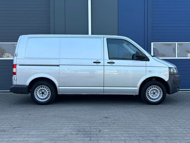 Фольксваген Transporter 2013 в Европе на Automoto.ua Фольксваген Transporter, объемом двигателя 1.97 л и пробегом 327 тыс. км за 8406 $, фото 6 на Automoto.ua