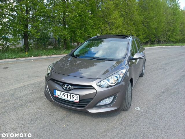 Хендай i30, объемом двигателя 1.58 л и пробегом 125 тыс. км за 6911 $, фото 1 на Automoto.ua