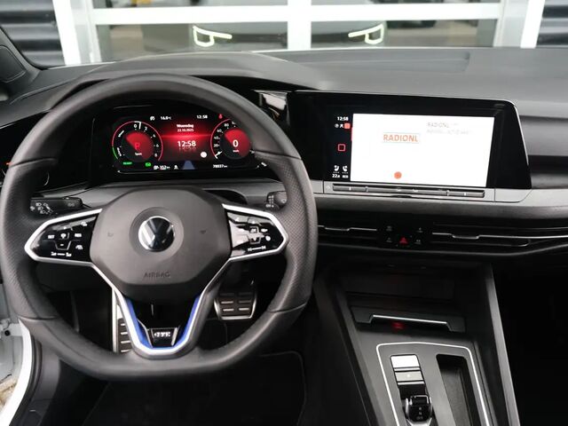 Фольксваген Golf GTE 2020 у Європі на Automoto.ua Білий Фольксваген Golf GTE, об'ємом двигуна 1.4 л та пробігом 78 тис. км за 31986 $, фото 6 на Automoto.ua