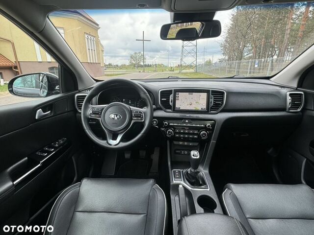 Киа Sportage, объемом двигателя 1.69 л и пробегом 158 тыс. км за 15097 $, фото 5 на Automoto.ua