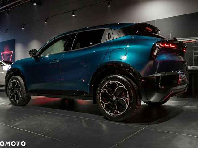 Альфа Ромео Джуніор 2025 у Європі на Automoto.ua Синій Альфа Ромео Джуніор, об'ємом двигуна 1 л та пробігом 7 тис. км за 33632 $, фото 3 на Automoto.ua