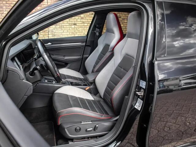 Фольксваген Гольф ГТІ 2020 у Європі на Automoto.ua Чорний Фольксваген Гольф ГТІ, об'ємом двигуна 1.98 л та пробігом 74 тис. км за 38432 $, фото 10 на Automoto.ua