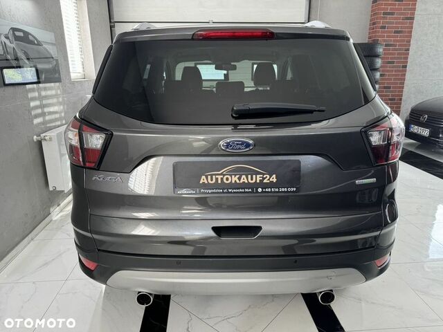 Форд Куга, объемом двигателя 1.5 л и пробегом 150 тыс. км за 13931 $, фото 6 на Automoto.ua