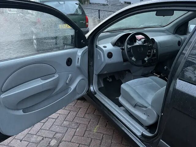 Шевроле Калос 2005 в Европе на Automoto.ua Черный Шевроле Калос, объемом двигателя 1.15 л и пробегом 190 тыс. км за 1636 $, фото 7 на Automoto.ua