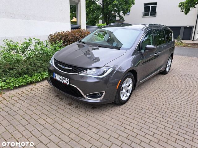 Крайслер Pacifica, об'ємом двигуна 3.61 л та пробігом 148 тис. км за 24773 $, фото 6 на Automoto.ua