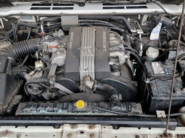 Міцубісі Паджеро 1995 у Європі на Automoto.ua Міцубісі Паджеро, об'ємом двигуна 0 л та пробігом 153 тис. км за 10500 $, фото 6 на Automoto.ua