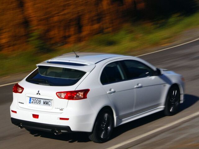 Мицубиси Лансер, Хэтчбек 2007 - н.в. 2,0 Ralliart Sportback AT (241 Hp)