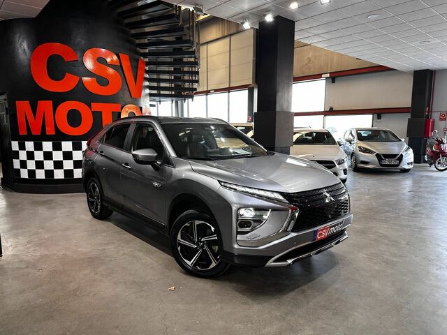 Мицубиси Eclipse Cross 2022 в Европе на Automoto.ua Серый Мицубиси Eclipse Cross, объемом двигателя 2.36 л и пробегом 84 тыс. км за 21546 $, фото 3 на Automoto.ua