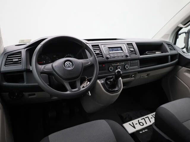 Фольксваген Transporter T6 2018 в Европе на Automoto.ua Белый Фольксваген Transporter T6, объемом двигателя 1.97 л и пробегом 27 тыс. км за 33666 $, фото 6 на Automoto.ua
