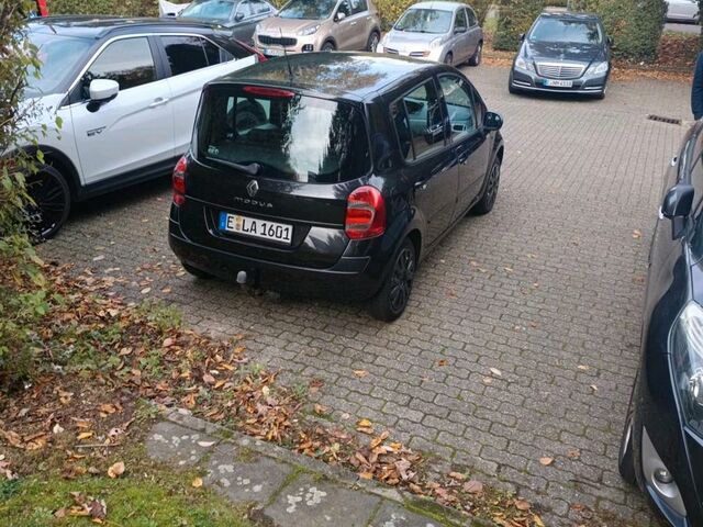 Рено Модус 2011 в Европе на Automoto.ua Черный Рено Модус, объемом двигателя 0 л и пробегом 119 тыс. км за 2600 $, фото 3 на Automoto.ua