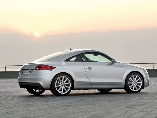 Ауди ТТ, Купе 2010 - н.в. RS Coupe 2,5 TFSI quattro AT (360 Hp)