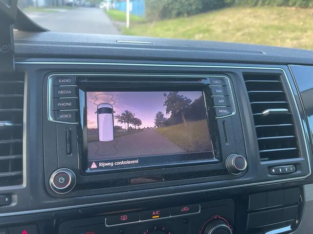 Фольксваген Transporter 2018 у Європі на Automoto.ua Чорний Фольксваген Transporter, об'ємом двигуна 1.97 л та пробігом 187 тис. км за 31431 $, фото 9 на Automoto.ua