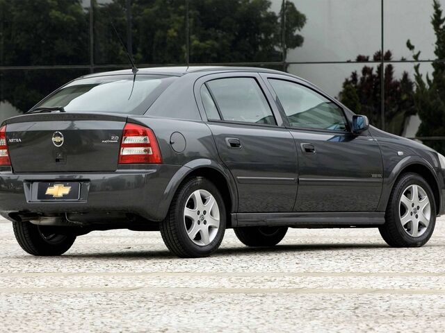 Шевроле Астра, Хетчбек 1998 - н.в. 2.0 i 16V