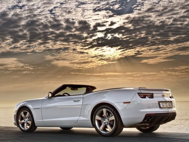 Шевроле Камаро, Кабриолет 2012 - н.в. V Convertible 6,2i V8 AT (405 Hp)