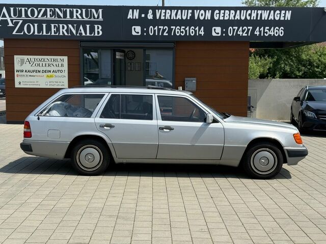 Мерседес 200 1993 в Европе на Automoto.ua Серебряный Мерседес 200, объемом двигателя 2 л и пробегом 287 тыс. км за 4116 $, фото 4 на Automoto.ua